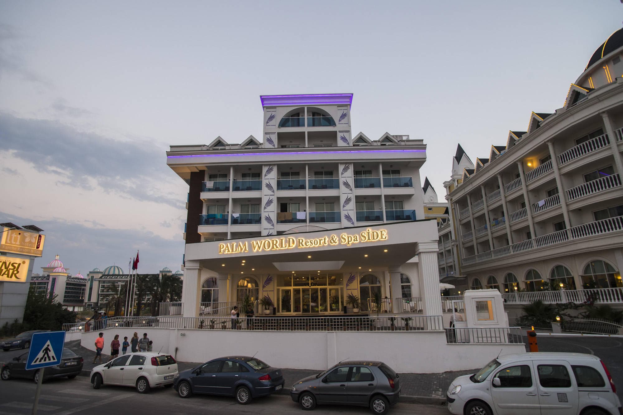 Palm World Side Resort & Spa Ansicht 2