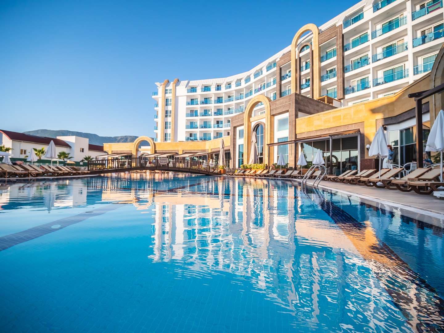 The Lumos Deluxe Resort Hotel