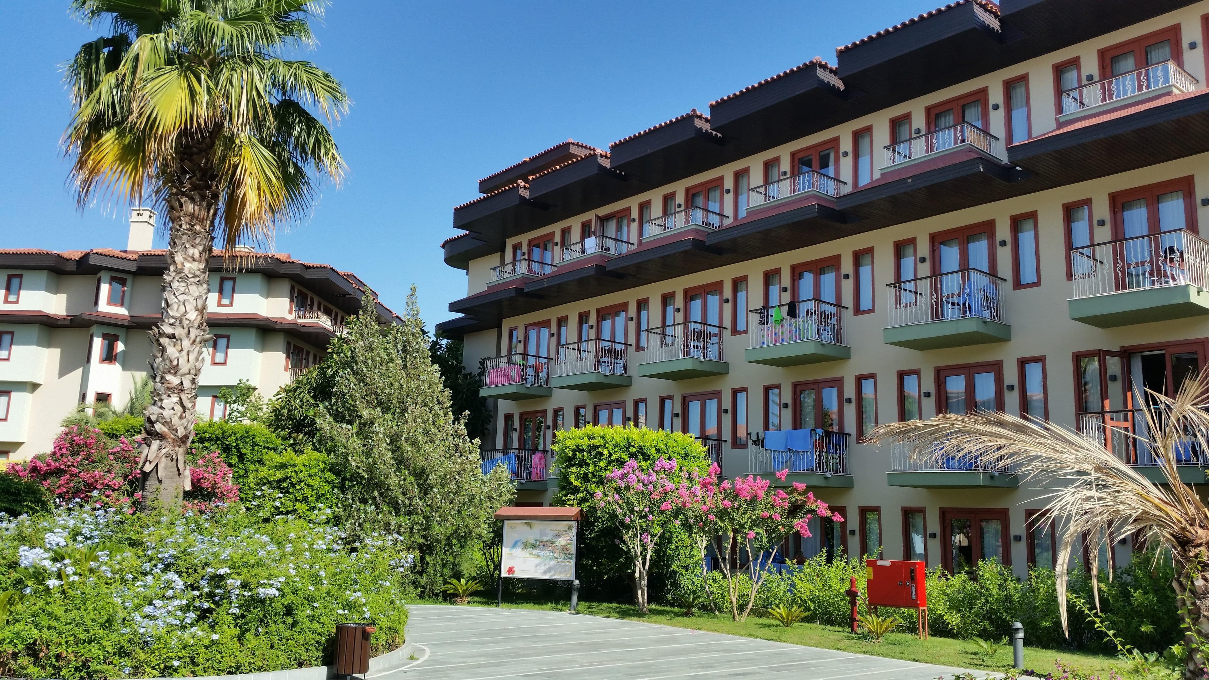 Club Grand Side Ansicht 2