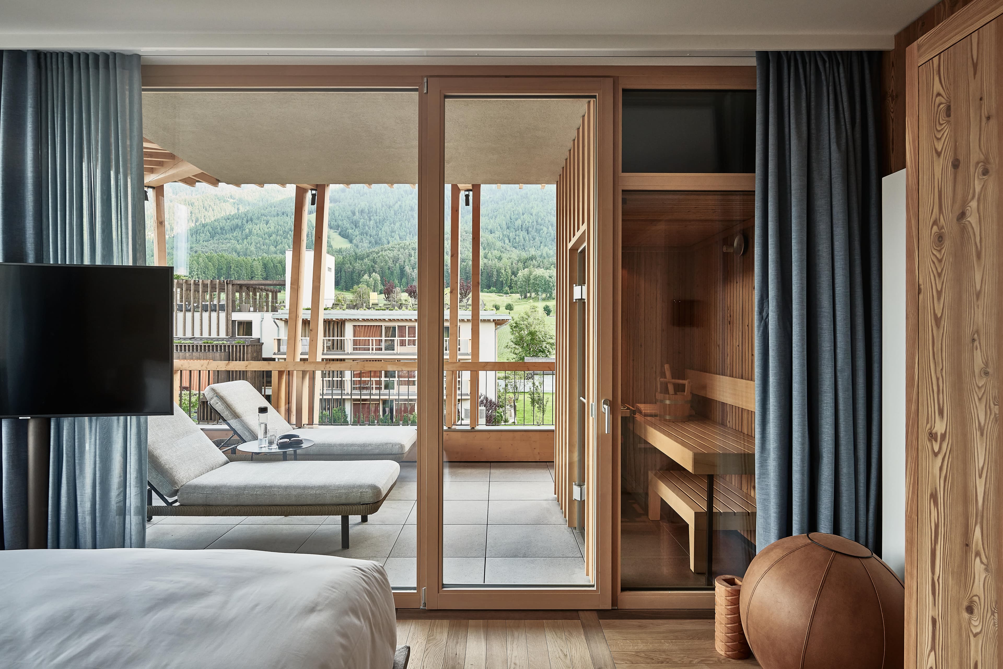 Falkensteiner Hotel Kronplatz - The Leading Hotels of the World Ansicht 4