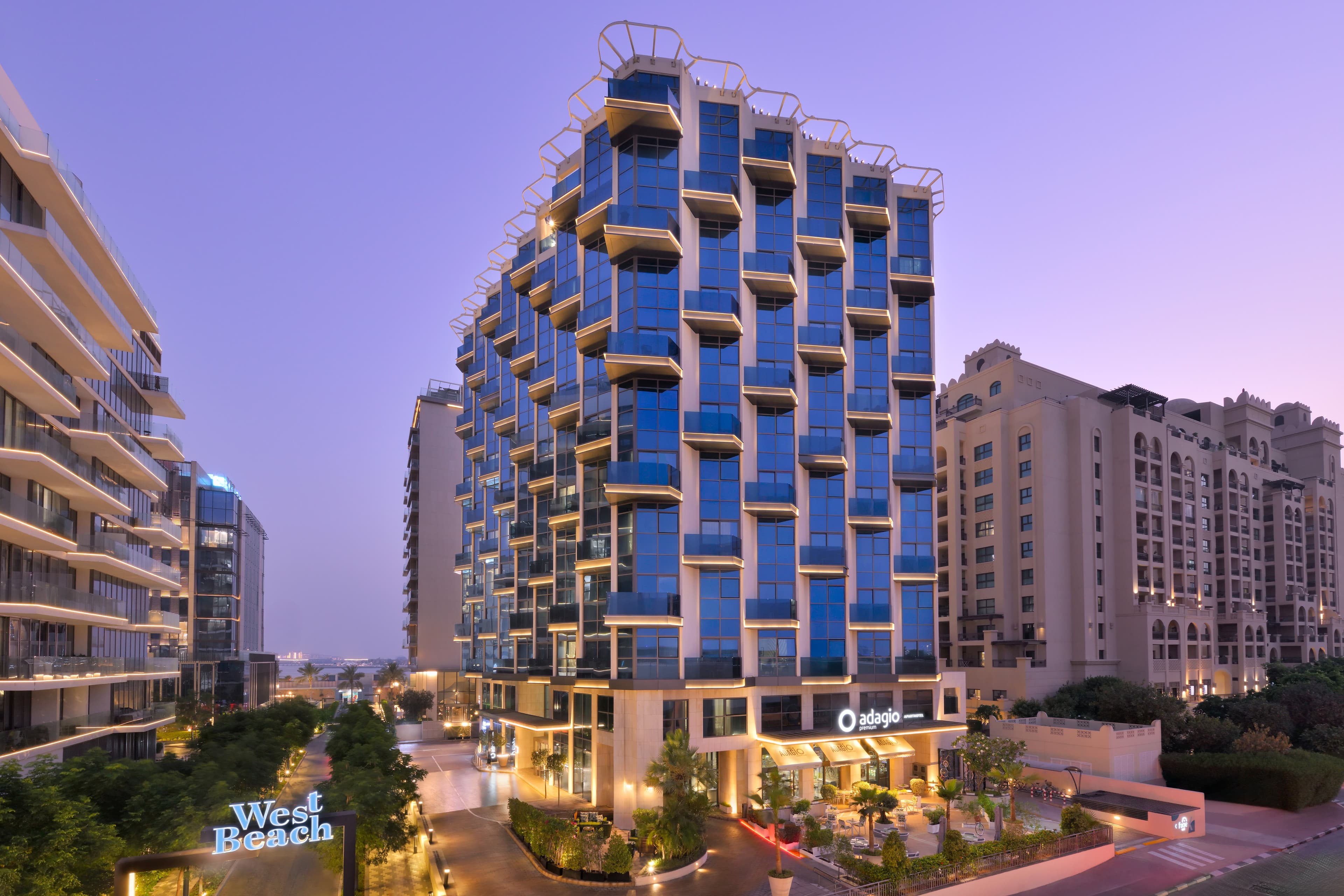 Adagio Premium The Palm