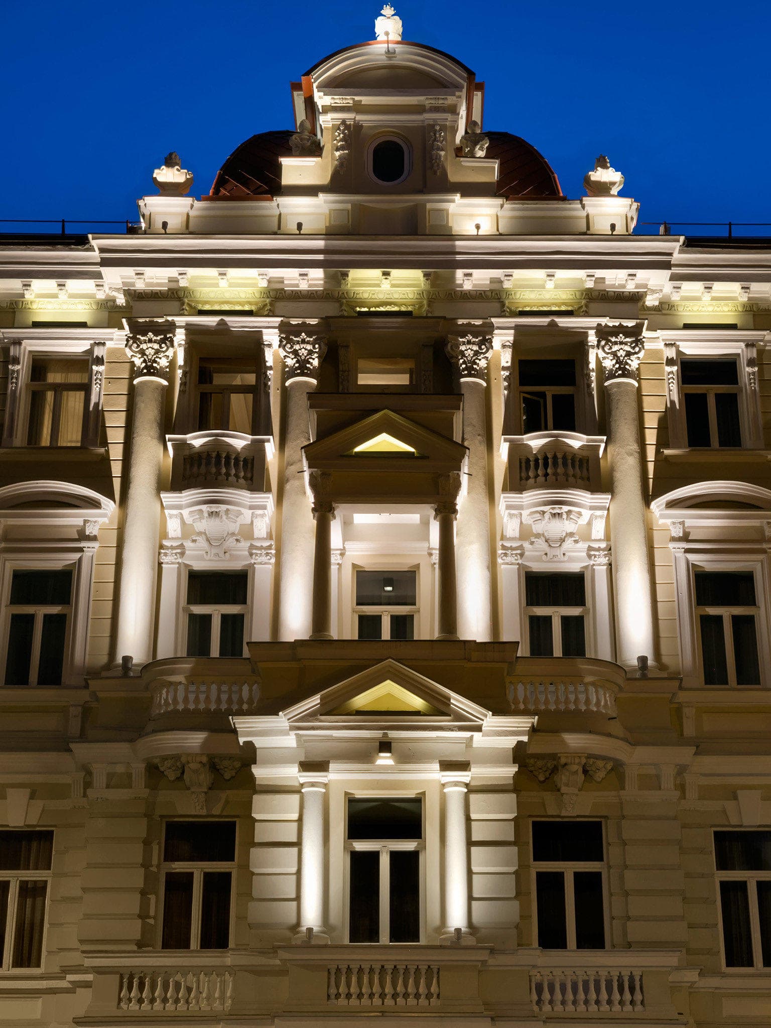 Hotel Kempinski Cathedral Square Ansicht 2