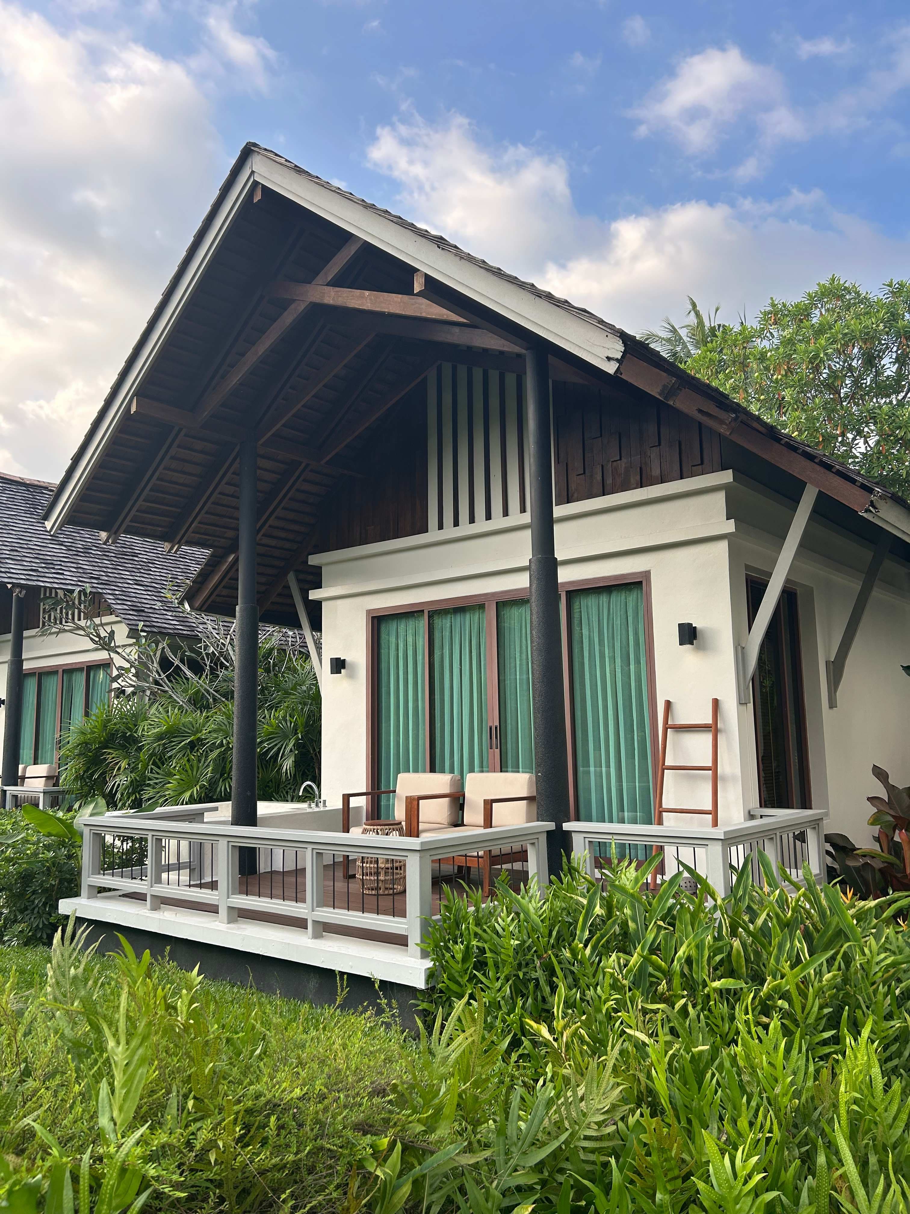 Outrigger Khao Lak Beach Resort Ansicht 2