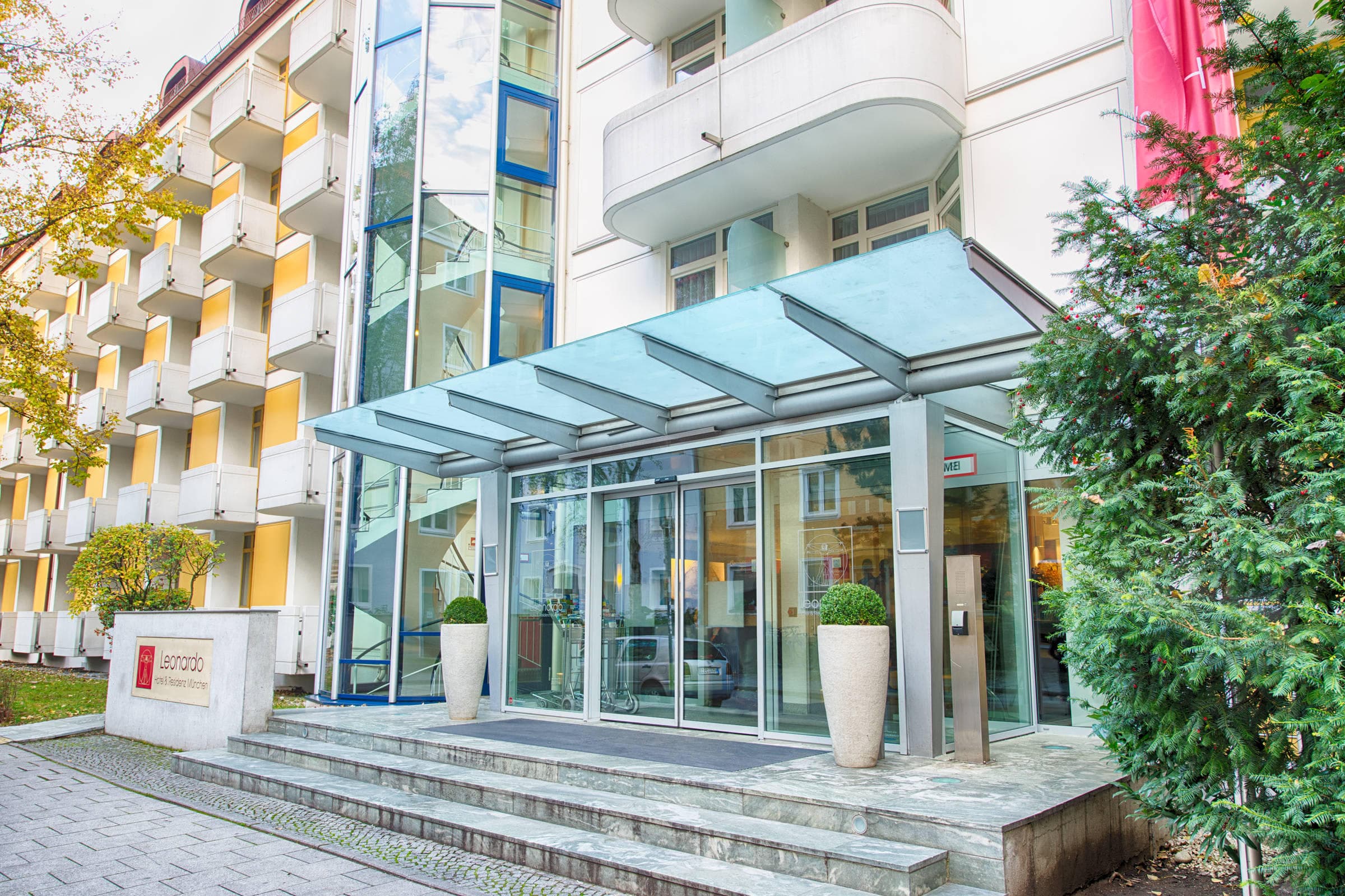 Leonardo Hotel & Residenz München Ansicht 2