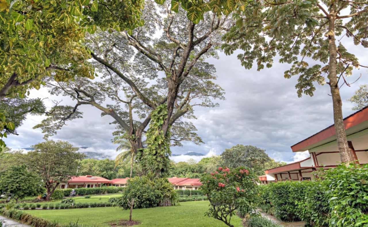Hotel Hacienda Guachipelin