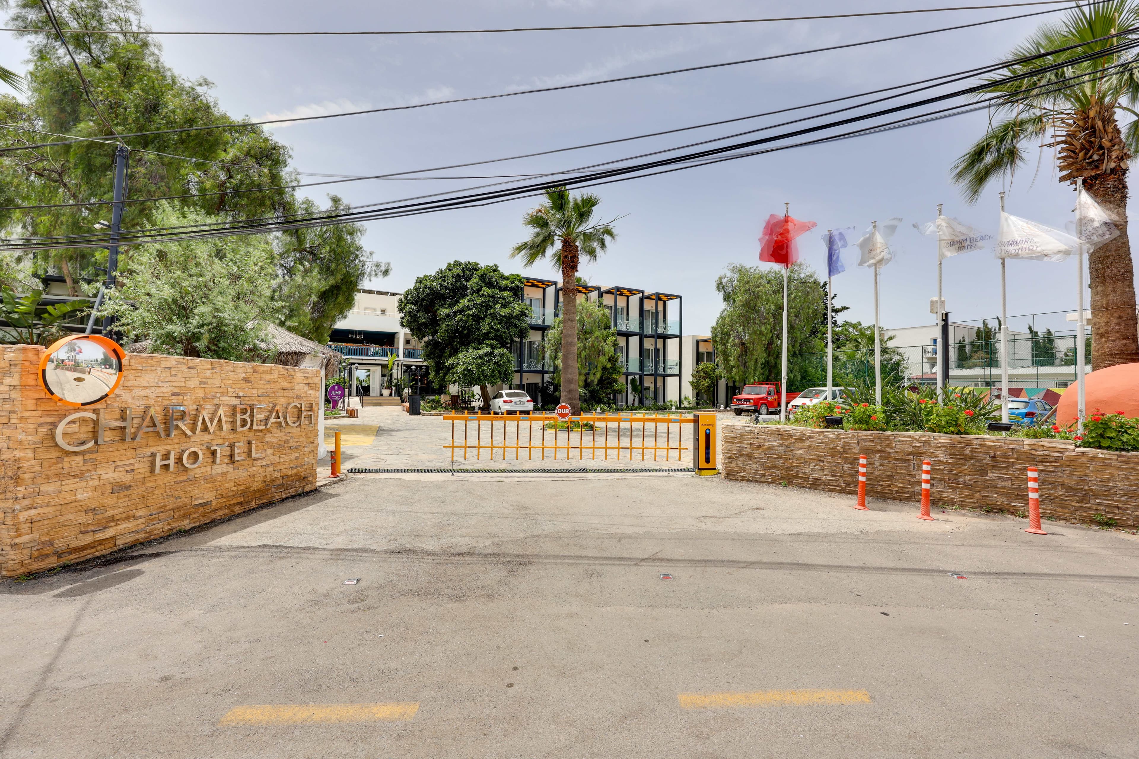Charm Beach Hotel Ansicht 3