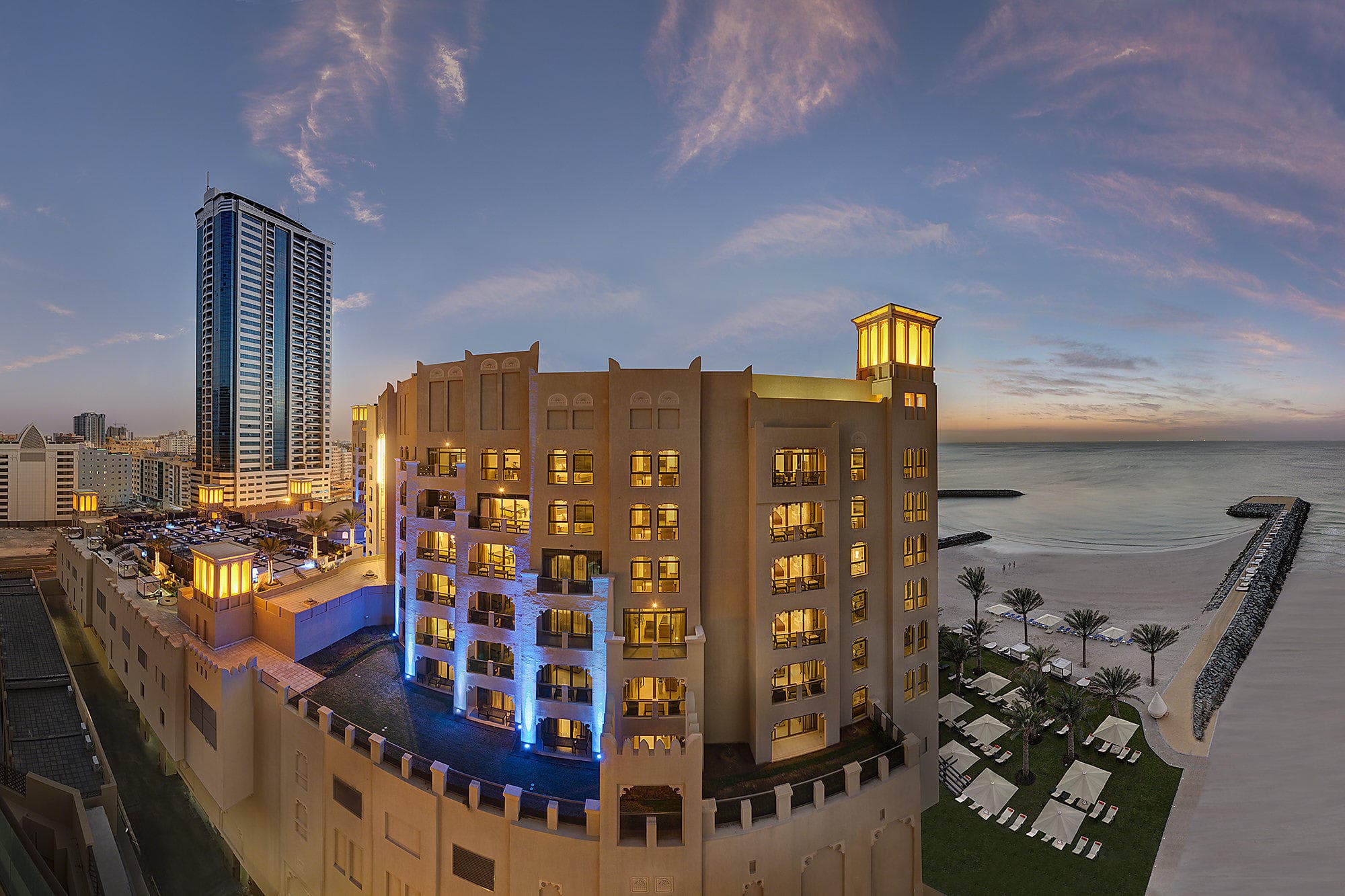 Bahi Ajman Palace Hotel Ansicht 2