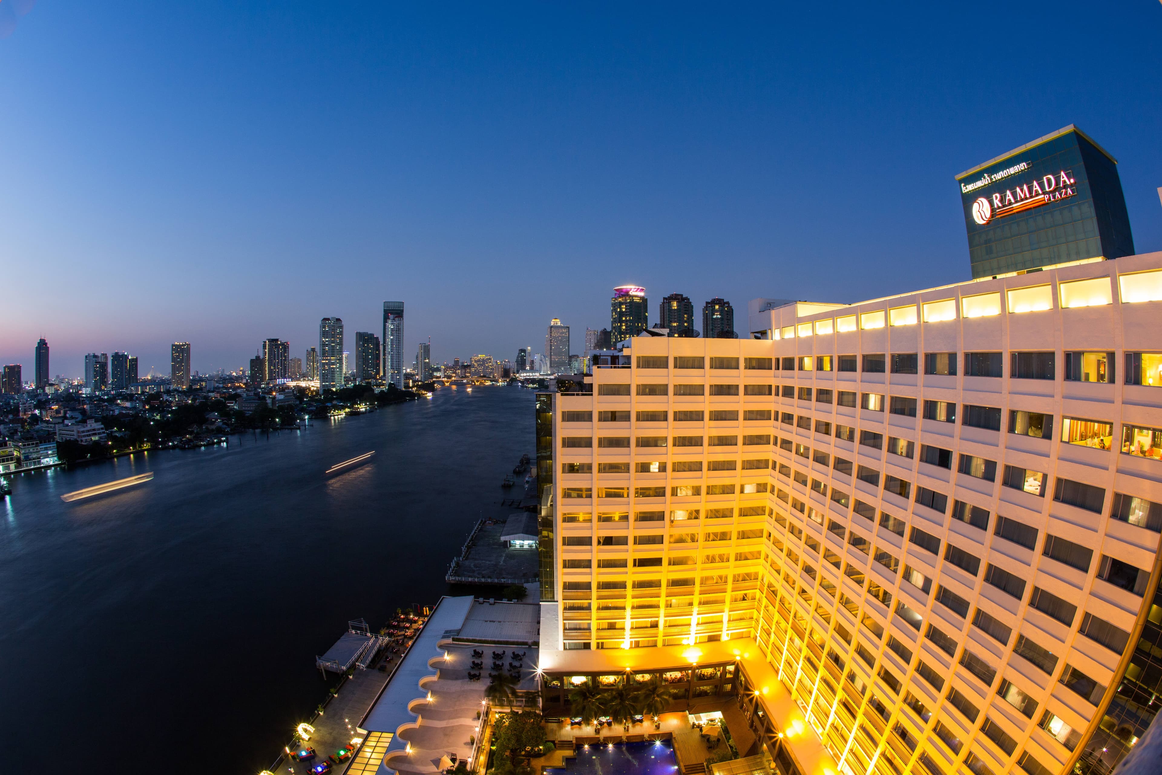 Ramada Plaza by Wyndham Bangkok Menam Riverside Ansicht 3