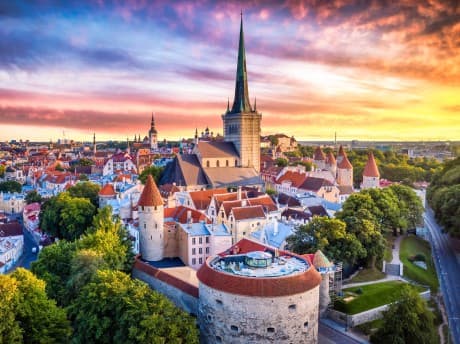 Rundreisen Baltikum: Flexible Mietwagen-Rundreise ab Vilnius bis Tallinn: Schätze des Baltikums