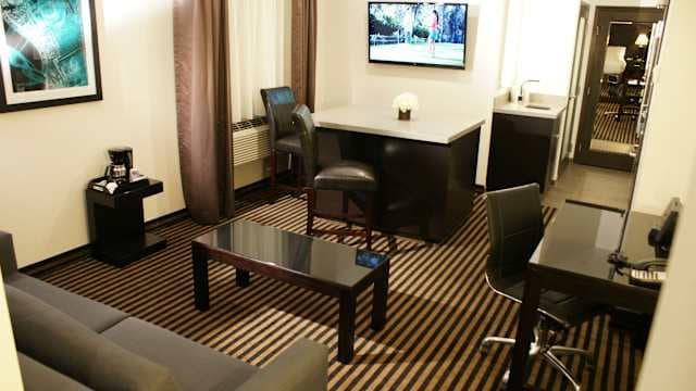 Holiday Inn Express Hotel & Suites - Hollywood Walk of Fame