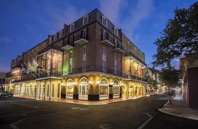 Holiday Inn Hotel French Quarter-Chateau Lemoyne