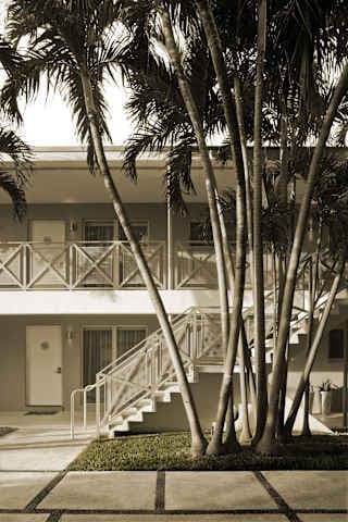 Apartments 1818 Meridian House