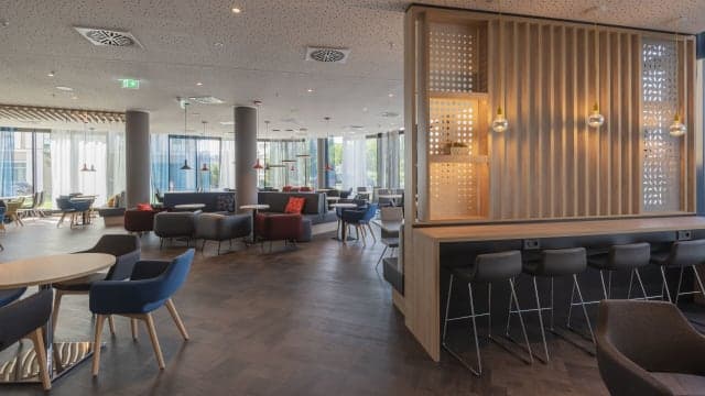 Holiday Inn Express Düsseldorf - Hauptbahnhof by IHG