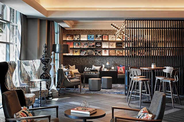 Hotel Renaissance Los Angeles Airport