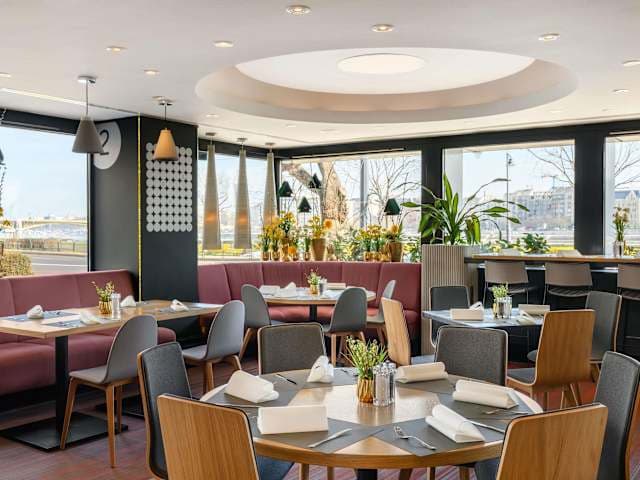 Hotel Novotel Budapest Danube Ansicht 2