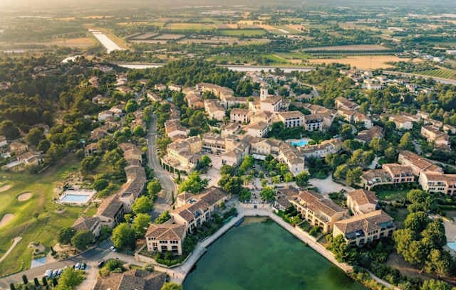 Pierre & Vacances Resort Pont Royal en Provence