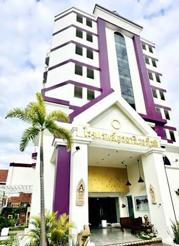 Ayothaya Riverside Hotel