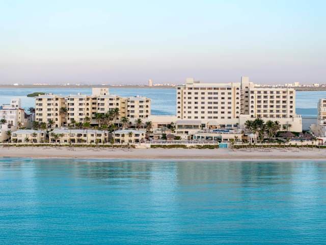 Occidental Tucancún