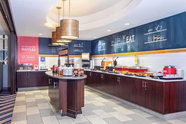 Hampton Inn Orlando International Airport