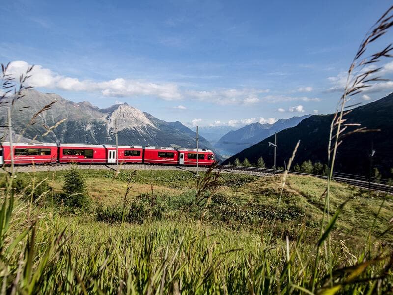 Eigene Anreise Schweiz - Basel bis Zermatt: Bahnrundreise mit Aufenthalt in 4-Sterne-Hotels