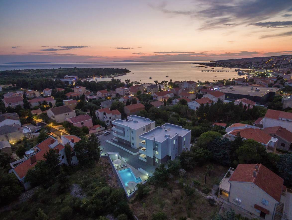Villa Mel-Mari 6 Apartment mit Pool in Novalja